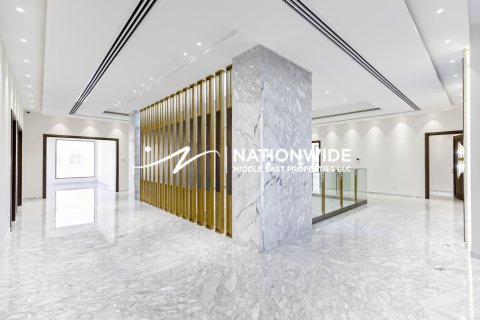 9 bedrooms Villa in Binh Duong, Vietnam No. 95544 5