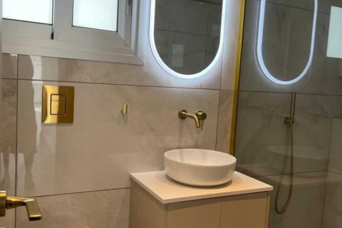 2 bedrooms Penthouse in Limassol, Cyprus No. 64188 5