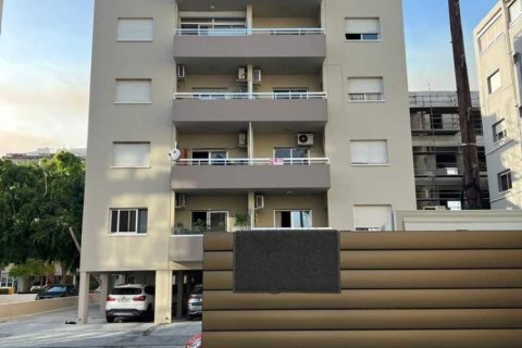 2 bedrooms Penthouse in Limassol, Cyprus No. 64188 2
