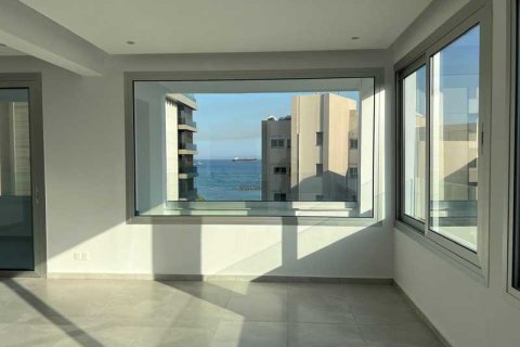 2 bedrooms Penthouse in Limassol, Cyprus No. 64188 9