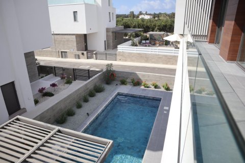 3 bedrooms Villa in Paphos, Cyprus No. 99330 1
