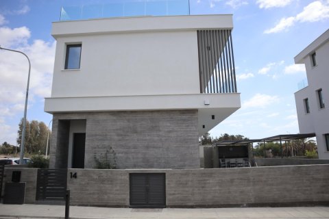 3 bedrooms Villa in Paphos, Cyprus No. 99330 2