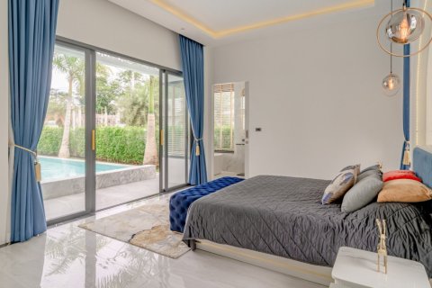 3 bedrooms Villa in Layan Beach, Thailand No. 983 8