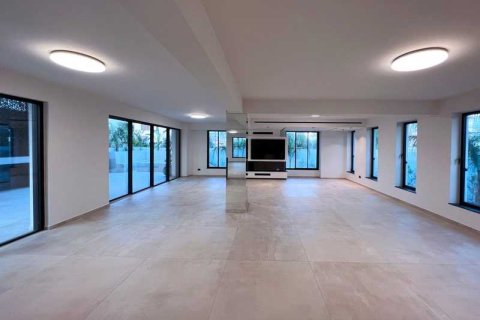 7 dormitorios Villa en Latsia, Cyprus No. 69920 2