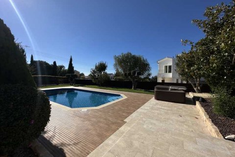 4 bedrooms Villa in Paphos, Cyprus No. 100325 14