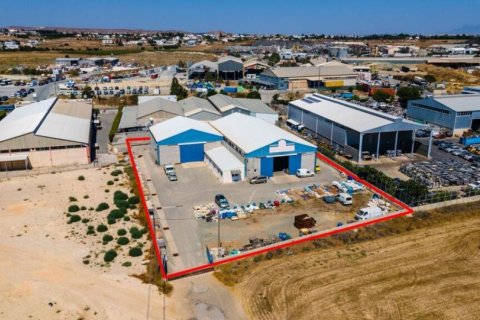 1075m² Commercial property in Nicosia, Cyprus No. 105076