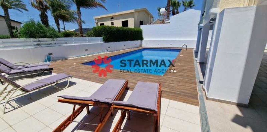 3 bedrooms House in Aradippou, Cyprus No. 82747