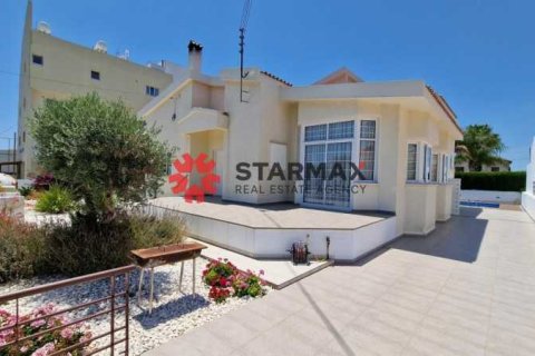 3 bedrooms House in Aradippou, Cyprus No. 82747 15