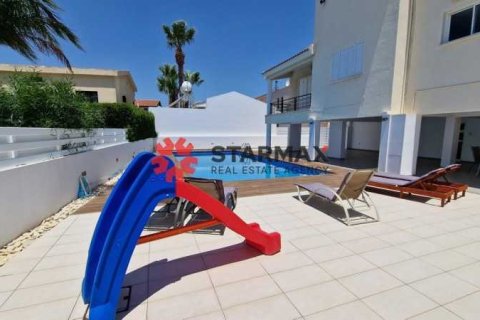 3 bedrooms House in Aradippou, Cyprus No. 82747 11