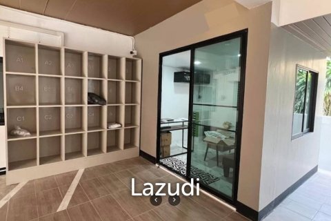 Коммерческая недвижимость с 25 спальнями в Чиангмай, Таиланд №98018 3