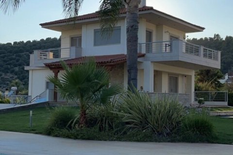 6 rooms Maisonette in Euboea, Greece No. 108149 7