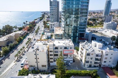 Studio Apartment in Limassol, Cyprus No. 105070 3