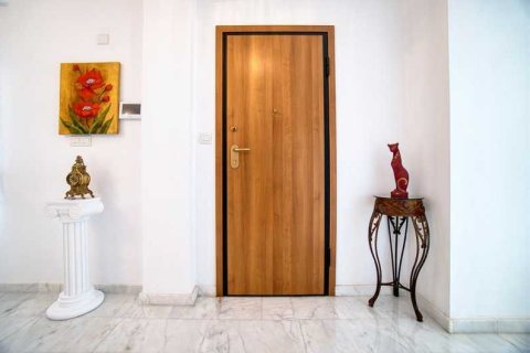 4 bedrooms House in Chloraka, Cyprus No. 100721 13