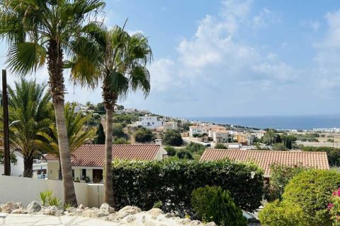 4 bedrooms House in Chloraka, Cyprus No. 100721 3