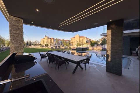 5 bedrooms Villa in Pernera, Cyprus No. 71837 8