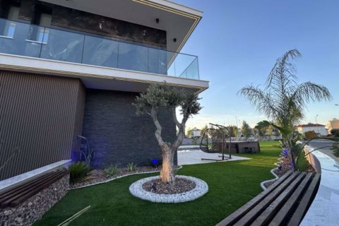 5 bedrooms Villa in Pernera, Cyprus No. 71837 18