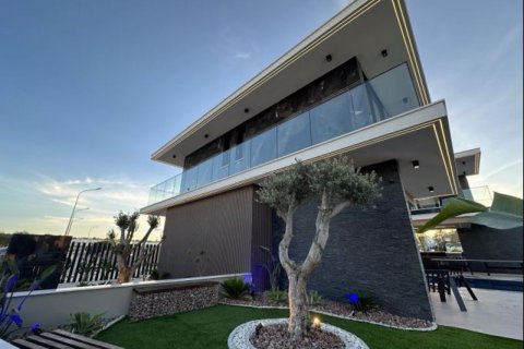 5 bedrooms Villa in Pernera, Cyprus No. 71837 19