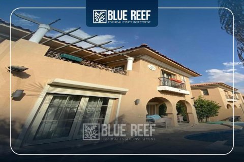 5 bedrooms Villa in Hyde Park, Egypt No. 38798