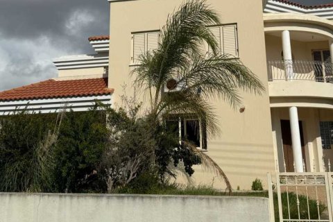 4 dormitorios House en Chloraka, Cyprus No. 81734 1
