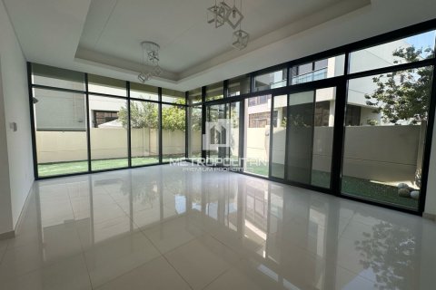 3 bedrooms Townhouse in Hoa Khe, Vietnam No. 87321 1