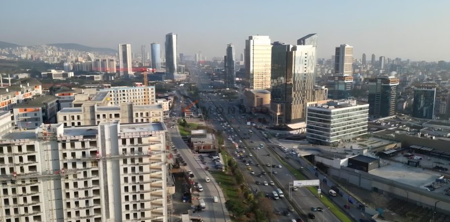 2 bedrooms Apartment in Maltepe, Turkey No. 120939