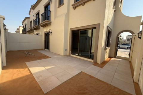 3 bedrooms Townhouse in Al Mearag City, Vietnam No. 94981 16