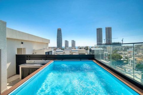 3 bedrooms Penthouse in Limassol, Cyprus No. 79751 9