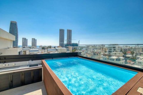 3 bedrooms Penthouse in Limassol, Cyprus No. 79751 1