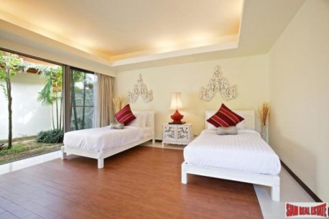 4 bedrooms Villa in Ko Samui, Thailand No. 96737 4