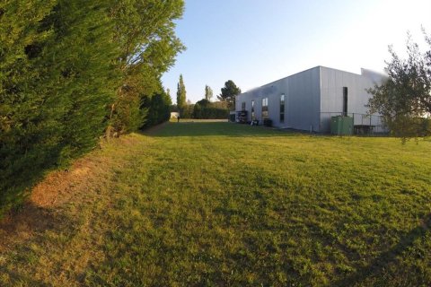 740m² Commercial property in Thermi, Greece No. 58831 1