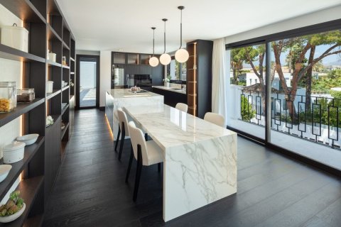 5 bedrooms Villa in Tan Xuan, Vietnam No. 27435 12