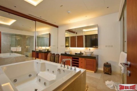 5 bedrooms Villa in Ko Kaeo, Thailand No. 97199 20