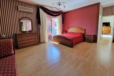 6 dormitorios Villa en Oroklini, Cyprus No. 81645 8