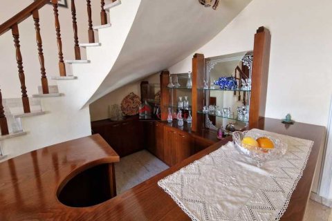 6 dormitorios Villa en Oroklini, Cyprus No. 81645 5