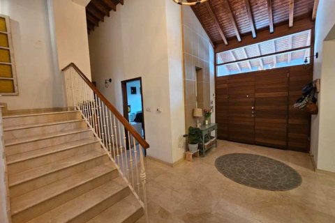 3 bedrooms House in Enkomi, Cyprus No. 78334 3