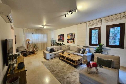 3 bedrooms House in Enkomi, Cyprus No. 78334 2