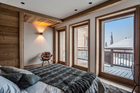 5 bedrooms House in Savoie, France No. 99513 8