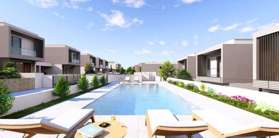 3 bedrooms Villa in Chloraka, Cyprus No. 69997