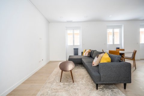 2 dormitorios Apartment en Madrid, Spain No. 26686