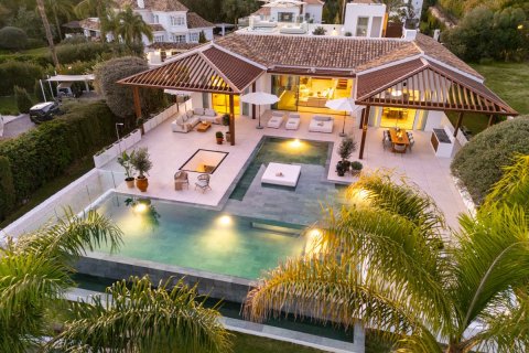 6 dormitorios Villa en Marbella, Spain No. 111414