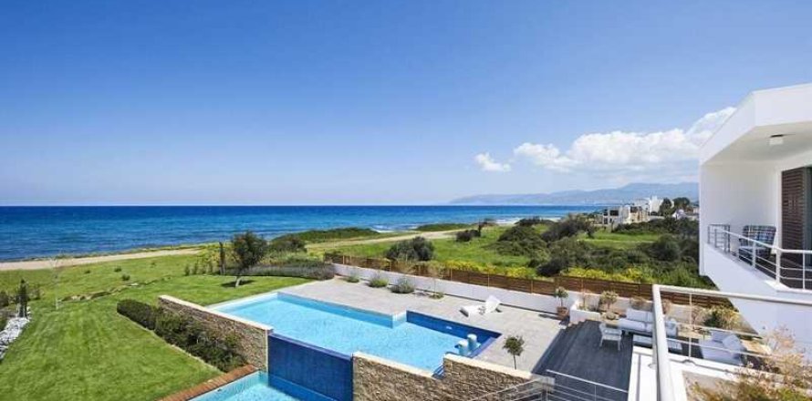 3 bedrooms Villa in Neo Chorio, Cyprus No. 72568