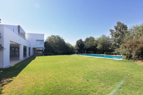 5 bedrooms Villa in Lakatamia, Cyprus No. 40020 3