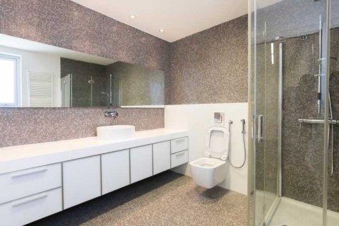 5 bedrooms Villa in Lakatamia, Cyprus No. 40020 6