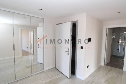 3 bedrooms Apartment in Dong Da, Vietnam No. 18023 28