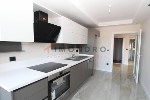 3 bedrooms Apartment in Dong Da, Vietnam No. 18023 21