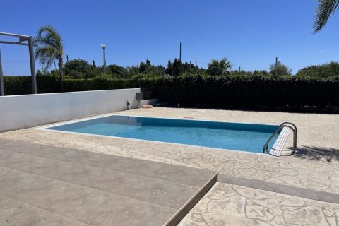 Квартира с 3 спальнями в Перволия, Кипр №104510 7