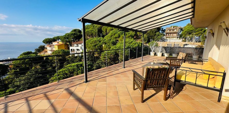 7 dormitorios House en Lloret de Mar, Spain No. 113344
