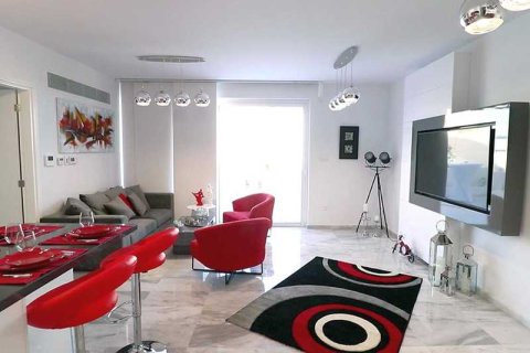 2 bedrooms Apartment in Larnaca, Cyprus No. 32552 1