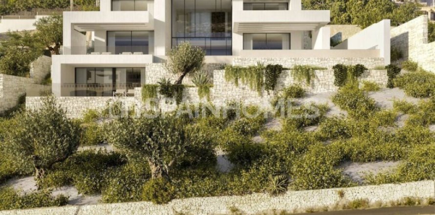 5 bedrooms Villa in Javea, Spain No. 88413