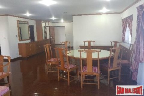 2 bedrooms Apartment in Bangkok, Thailand No. 95790 10